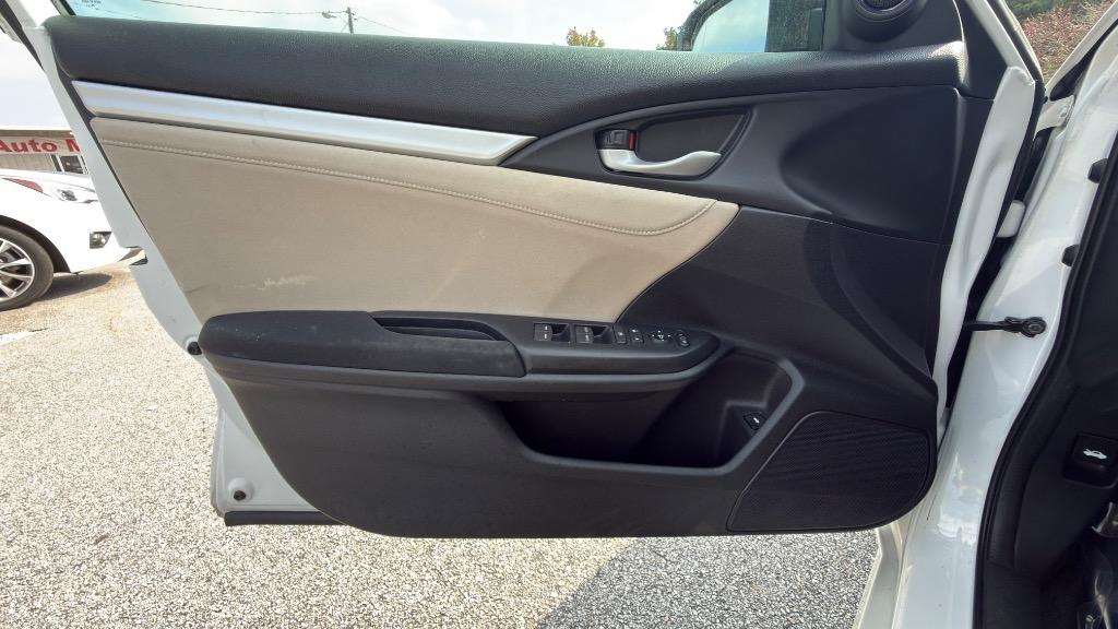 Honda Civic photo 9