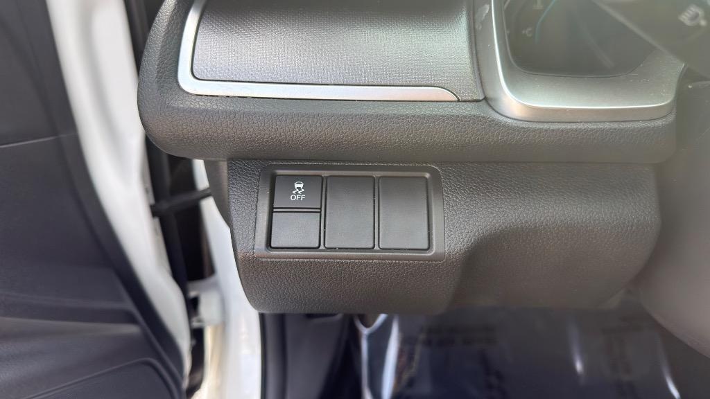 Honda Civic photo 10