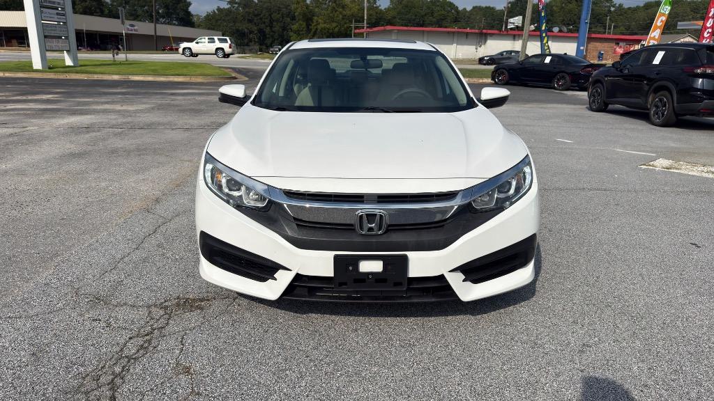 Honda Civic photo 8