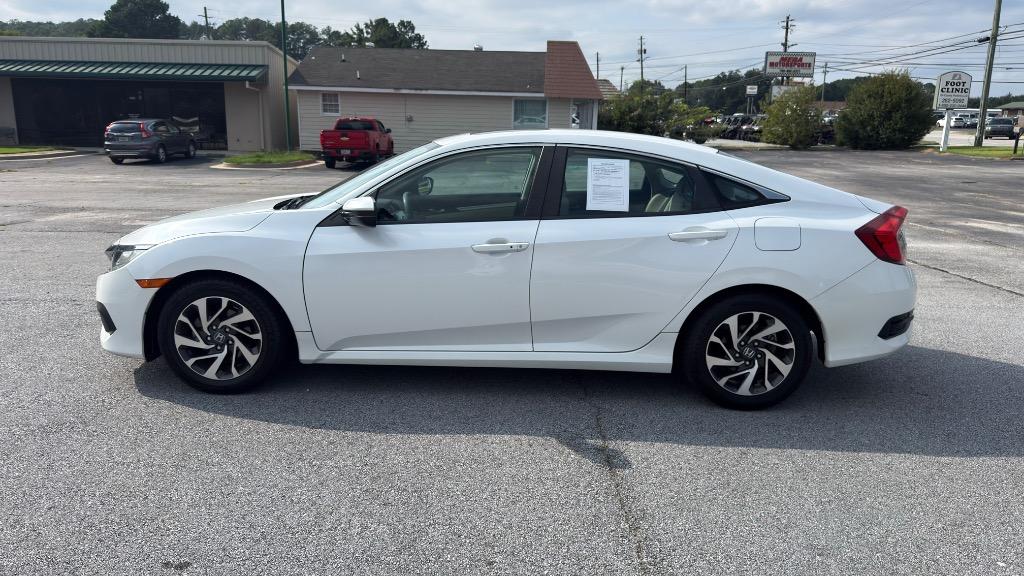 Honda Civic photo 2