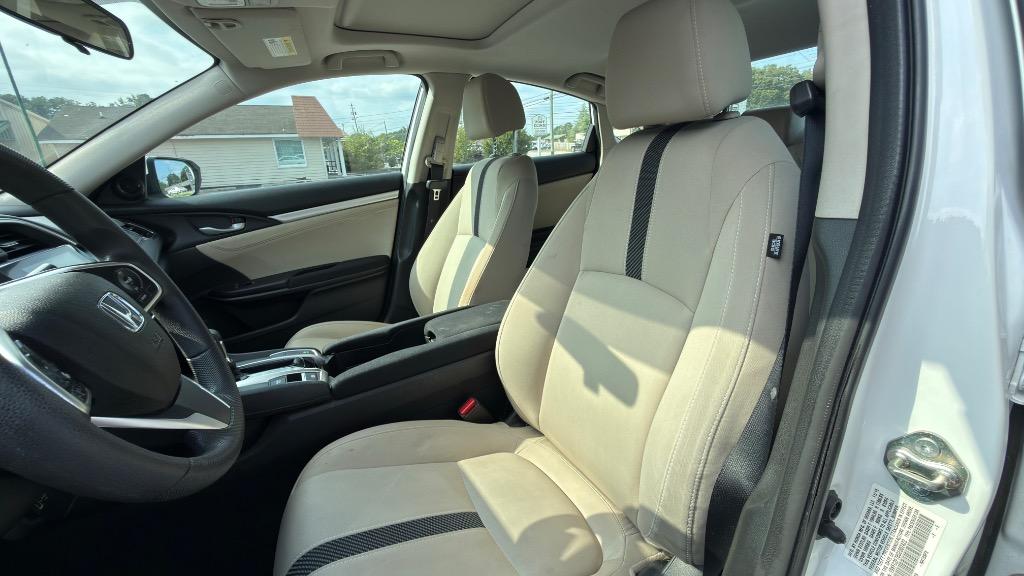 Honda Civic photo 16