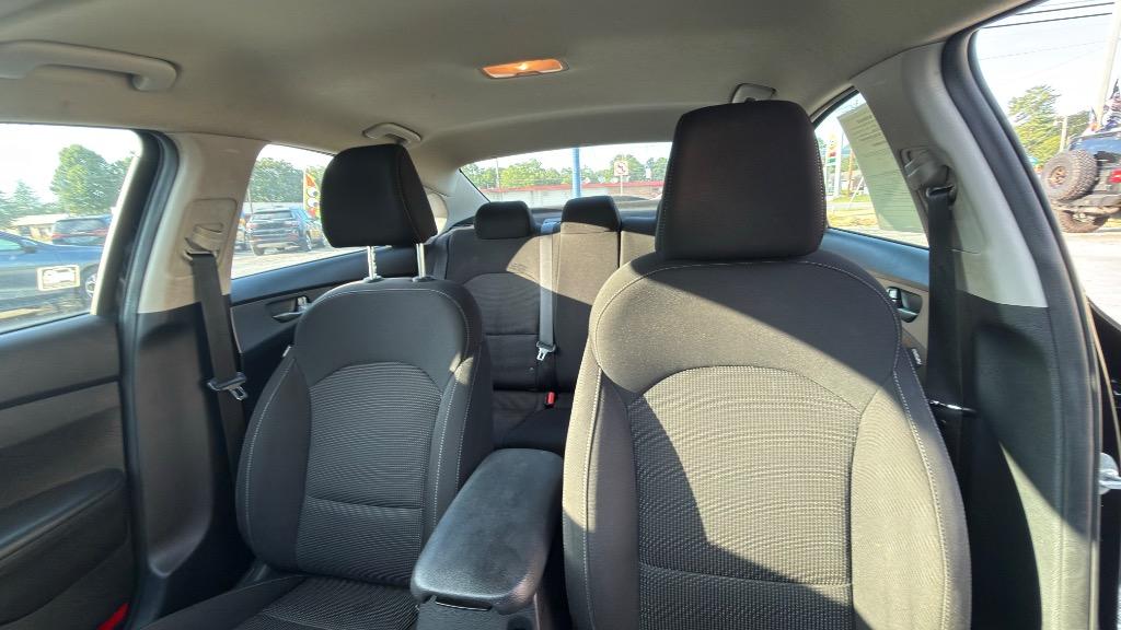 2019 Kia FORTE LXS - Photo 20