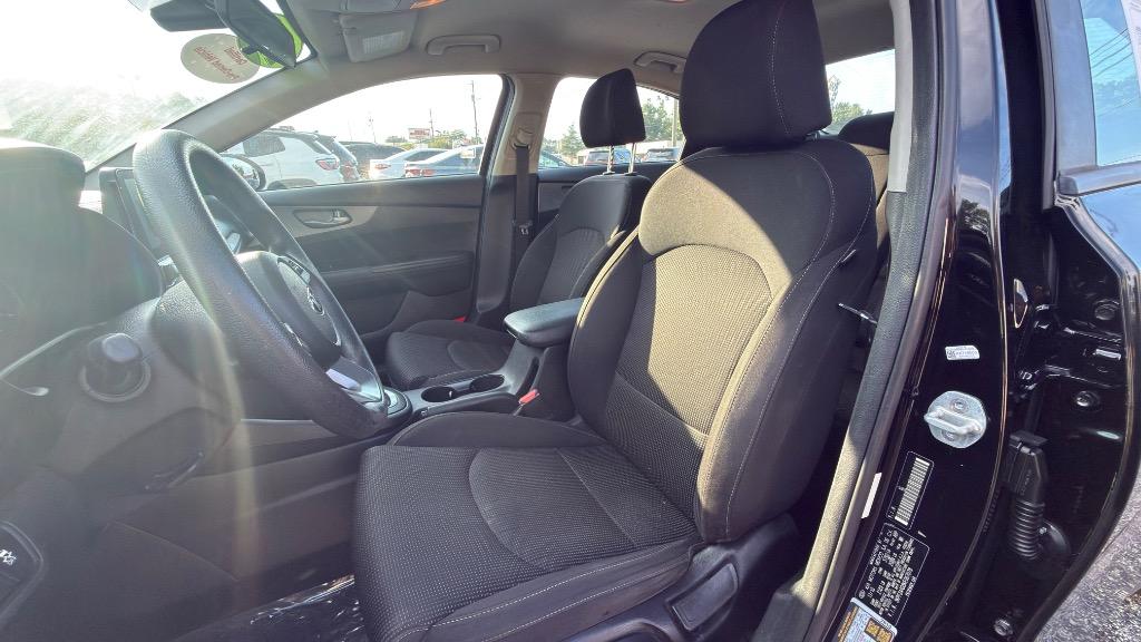 2019 Kia FORTE LXS - Photo 19