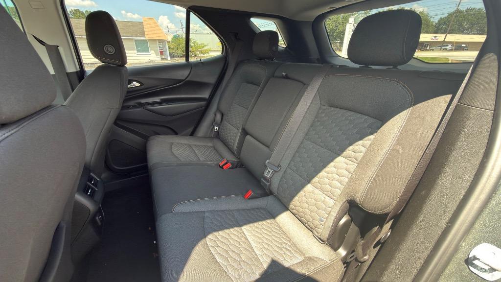Chevrolet Equinox photo 21