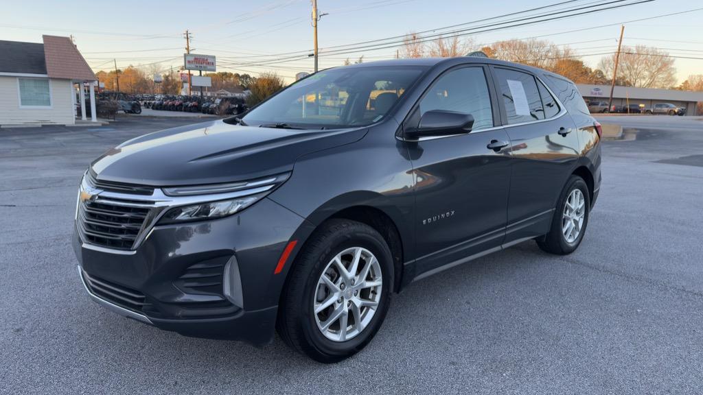 2023 Chevrolet Equinox LT's photo