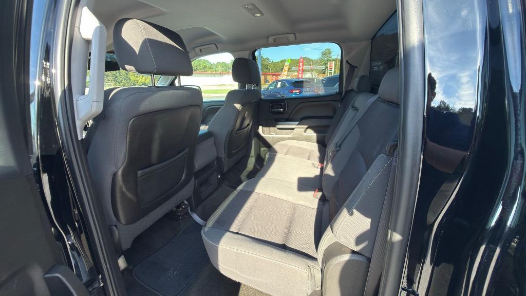 Chevrolet Silverado photo 17