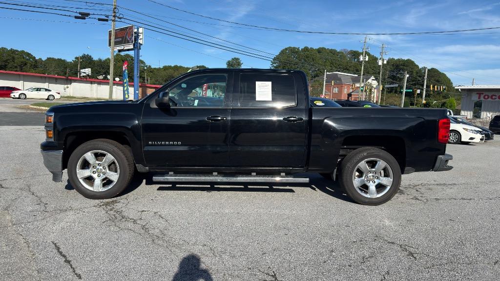 Chevrolet Silverado photo 2