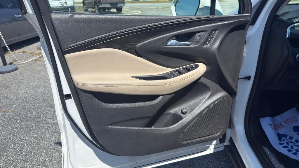Buick Envision photo 9