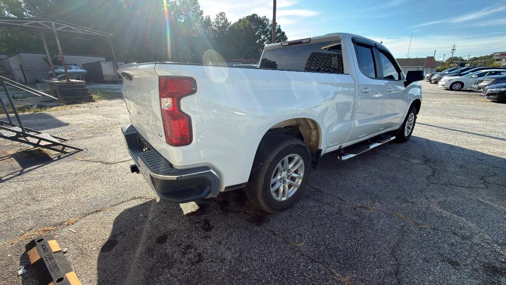 Chevrolet Silverado photo 5