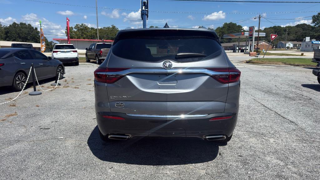 Buick Enclave photo 4