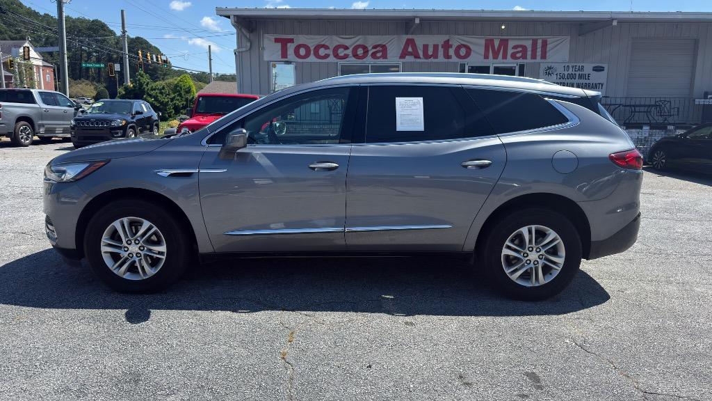 Buick Enclave photo 2