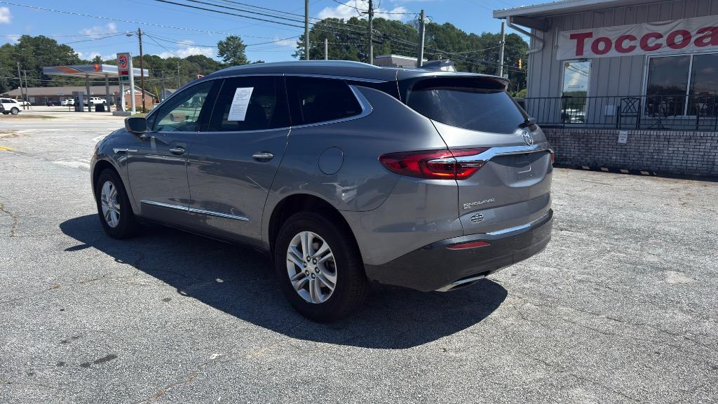 Buick Enclave photo 3