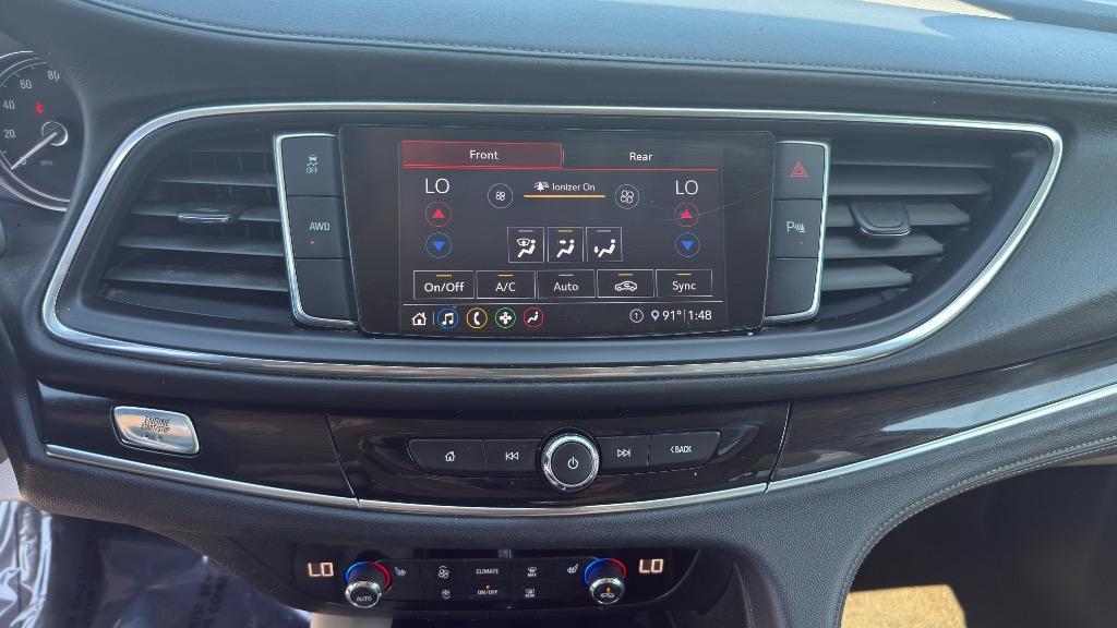 Buick Enclave photo 13