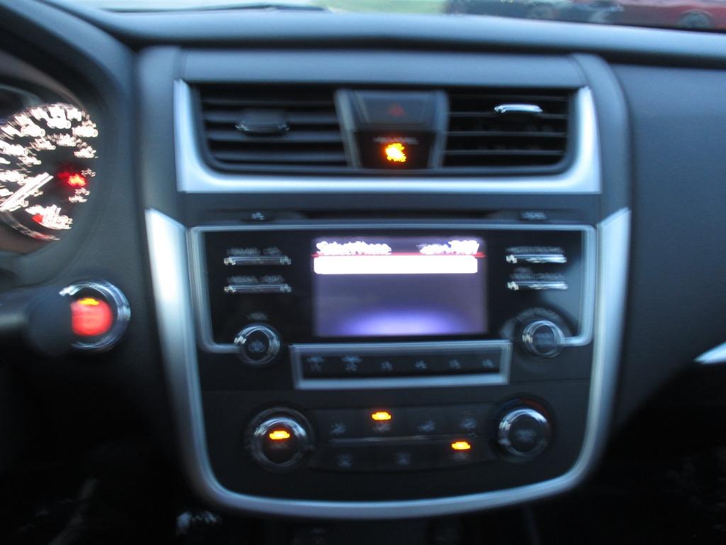 Nissan Altima photo 18