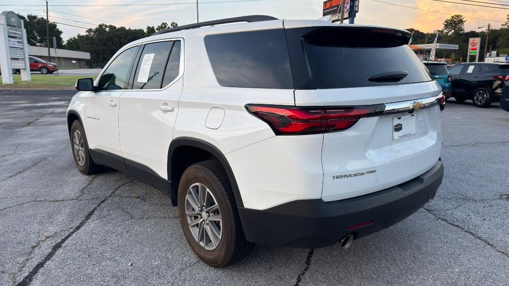 Chevrolet Traverse photo 3