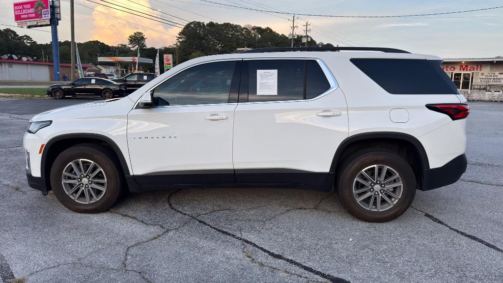 Chevrolet Traverse photo 2