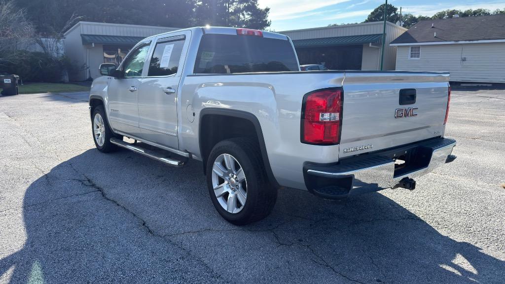GMC Sierra photo 3