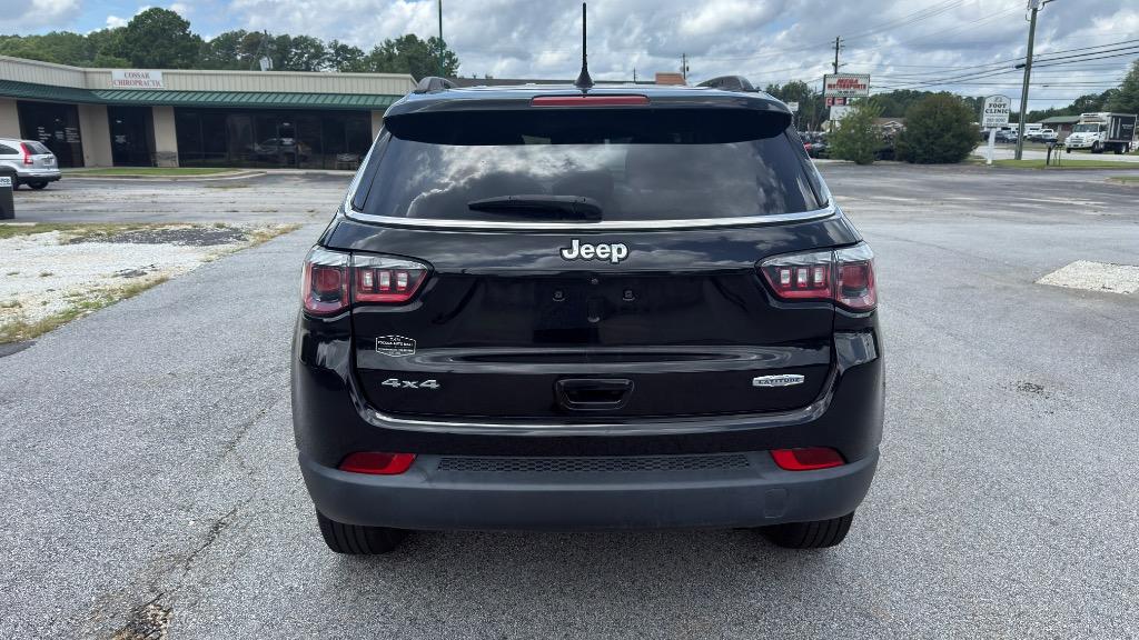 Jeep Compass photo 4