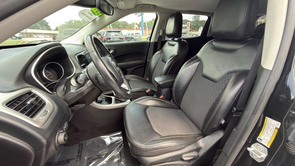 Jeep Compass photo 18