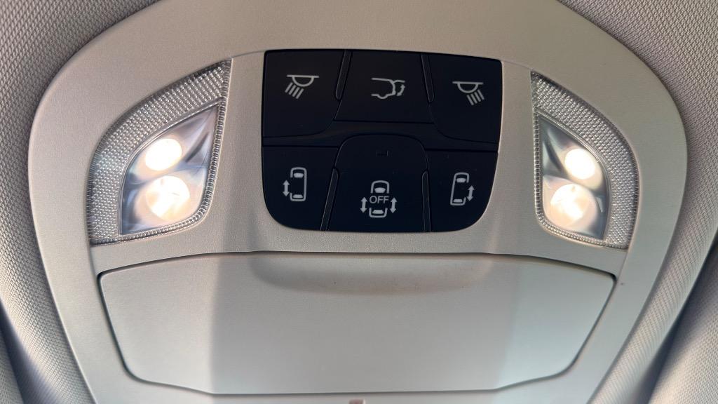 2021 Chrysler Pacifica Hybrid Touring L - Photo 14