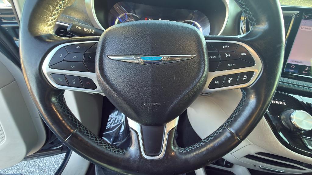 2021 Chrysler Pacifica Hybrid Touring L - Photo 12