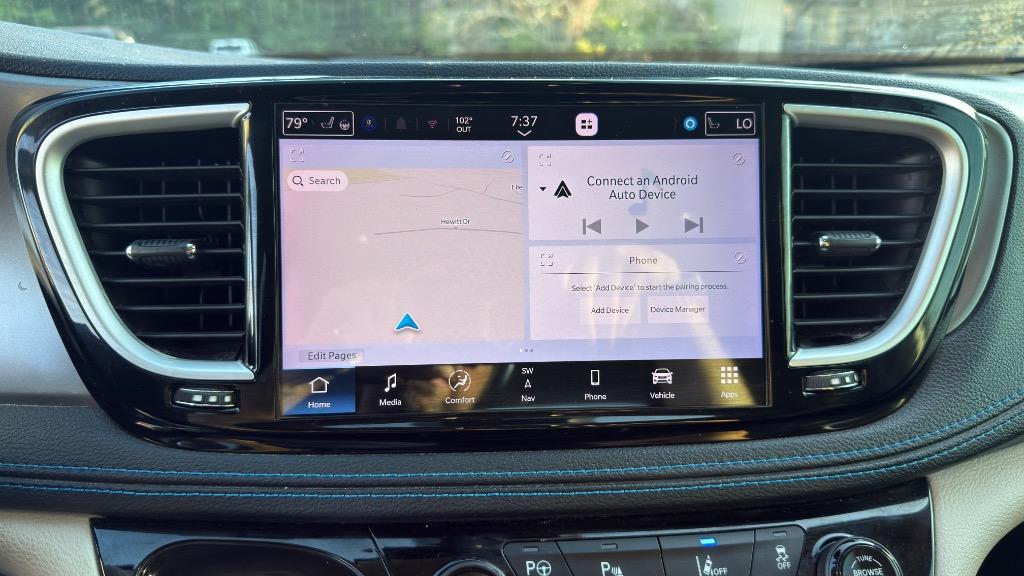 2021 Chrysler Pacifica Hybrid Touring L - Photo 15