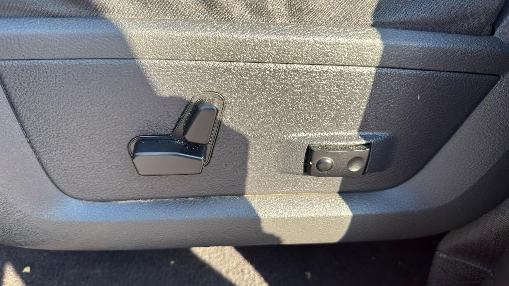 2011 RAM Ram 1500 Pickup SLT - Photo 17