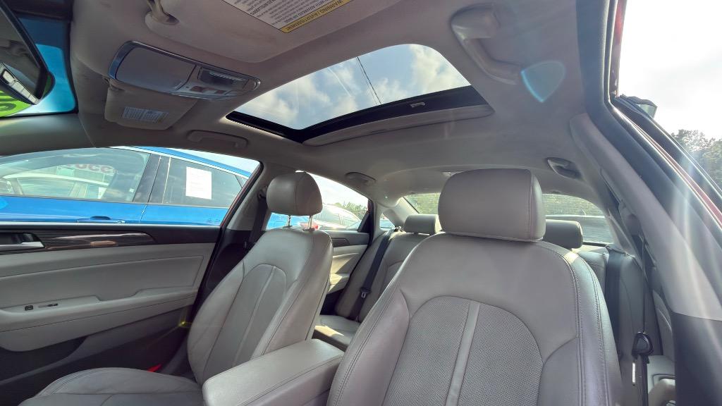 Hyundai Sonata photo 20