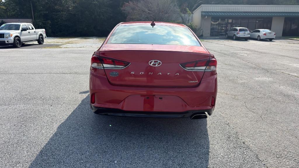 Hyundai Sonata photo 4