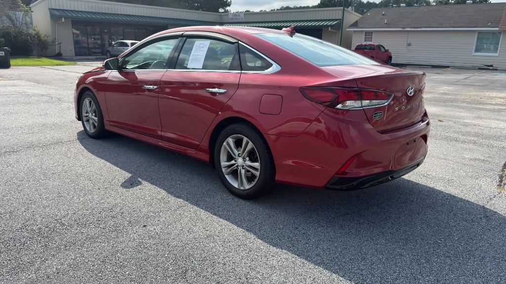 Hyundai Sonata photo 3