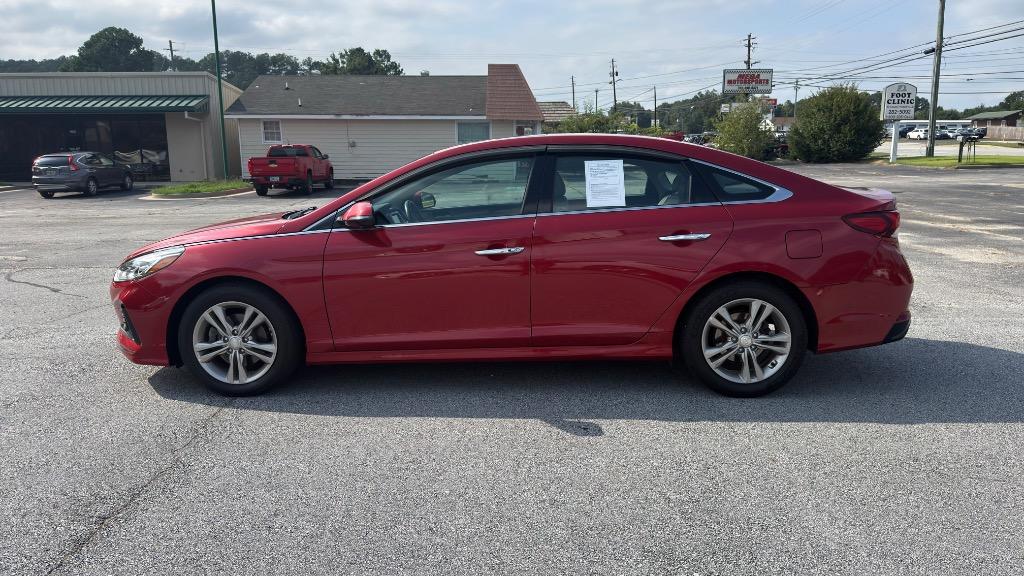 Hyundai Sonata photo 2