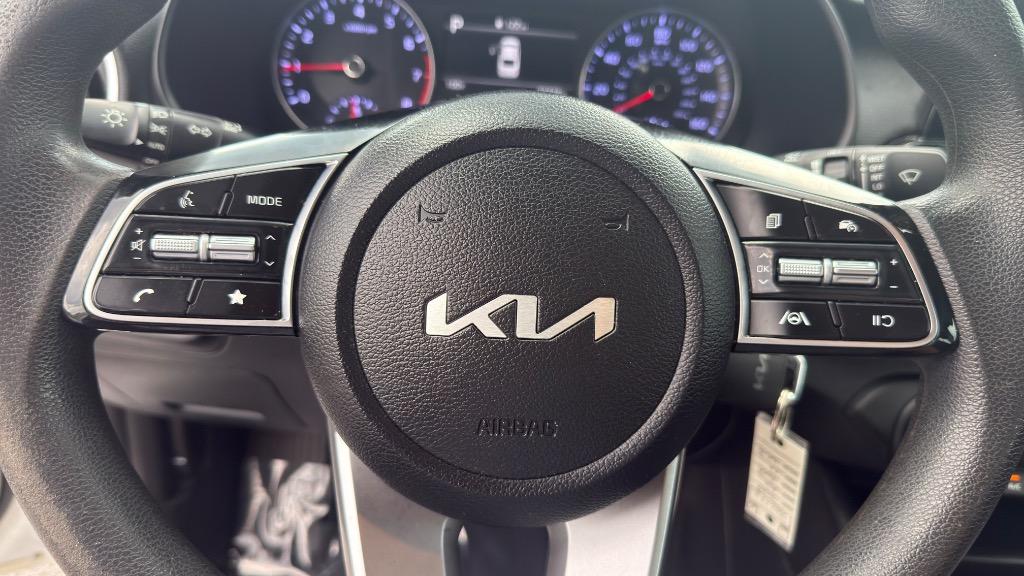 Kia Forte photo 11