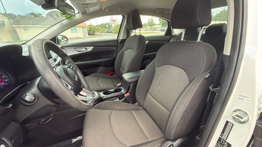 Kia Forte photo 17
