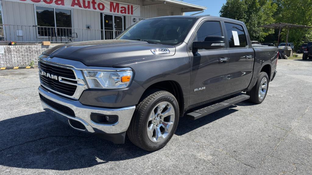 2019 RAM 1500 Big Horn/Lone Star 4x4 Crew Cab 5'7's photo