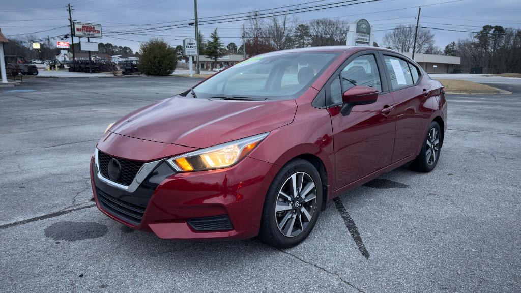 2021 Nissan Versa SV's photo
