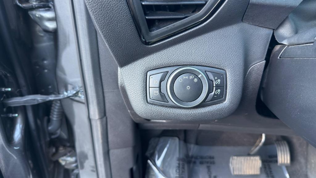 Ford Escape photo 10