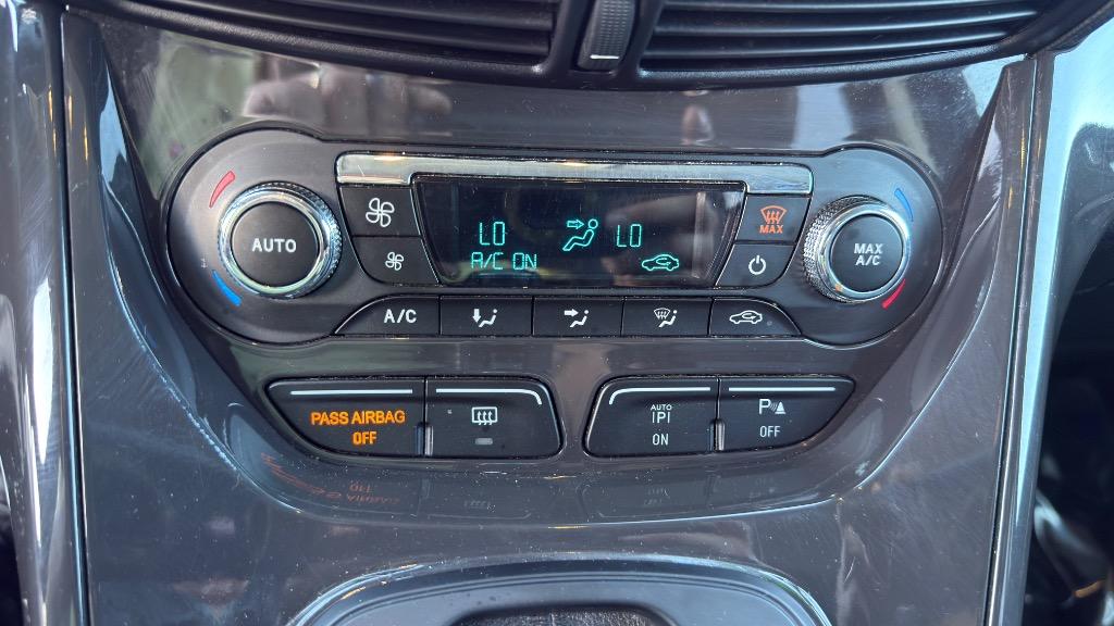 Ford Escape photo 14