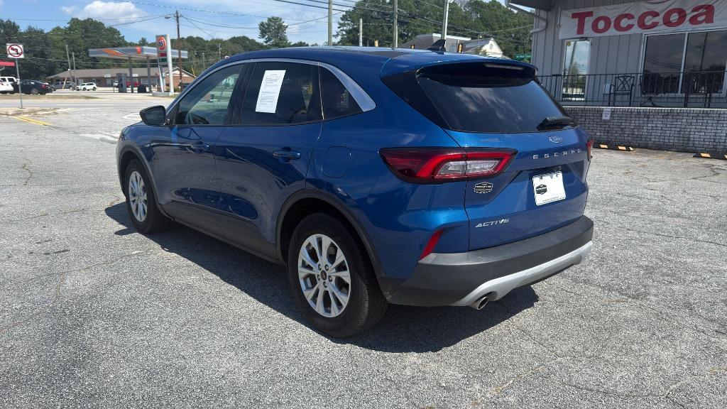 Ford Escape photo 3