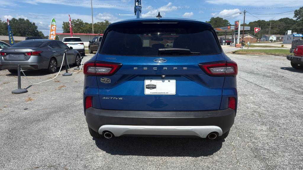 Ford Escape photo 4