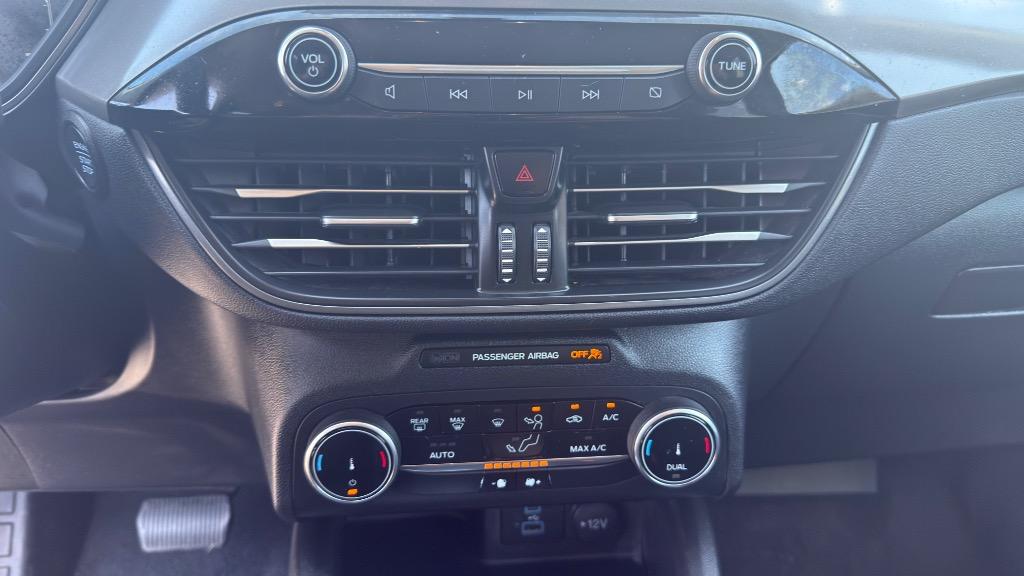 Ford Escape photo 14