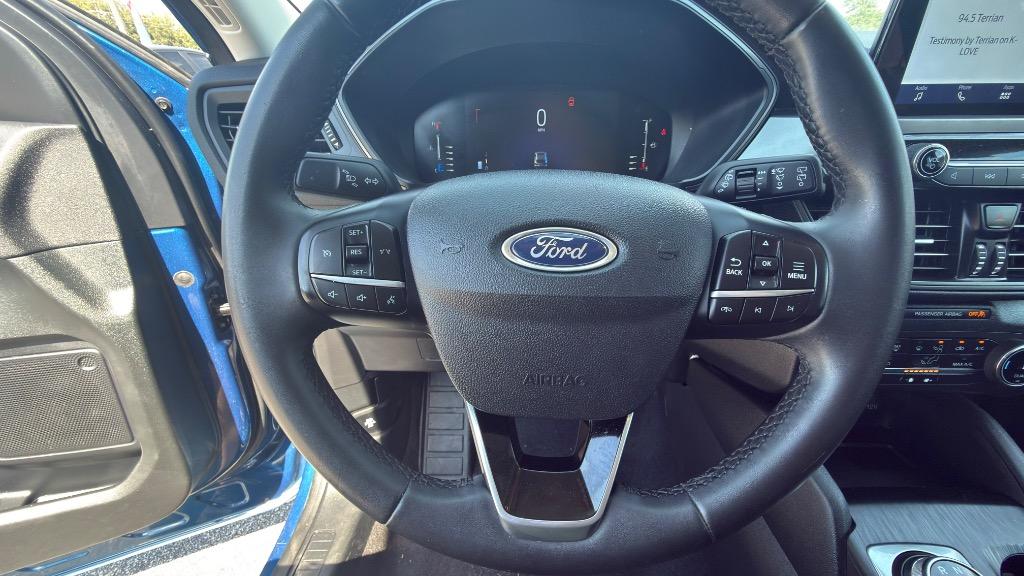 Ford Escape photo 11