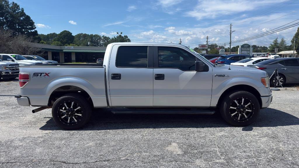 Ford F-150 photo 3