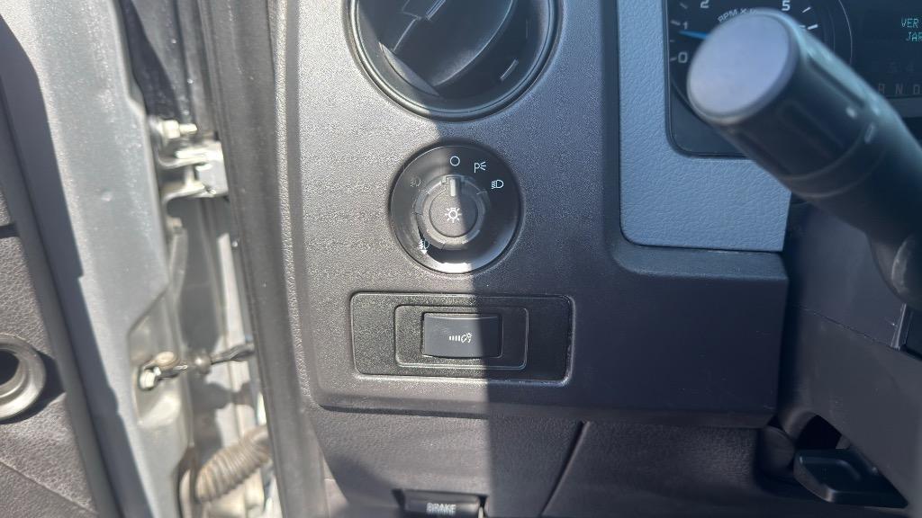Ford F-150 photo 6