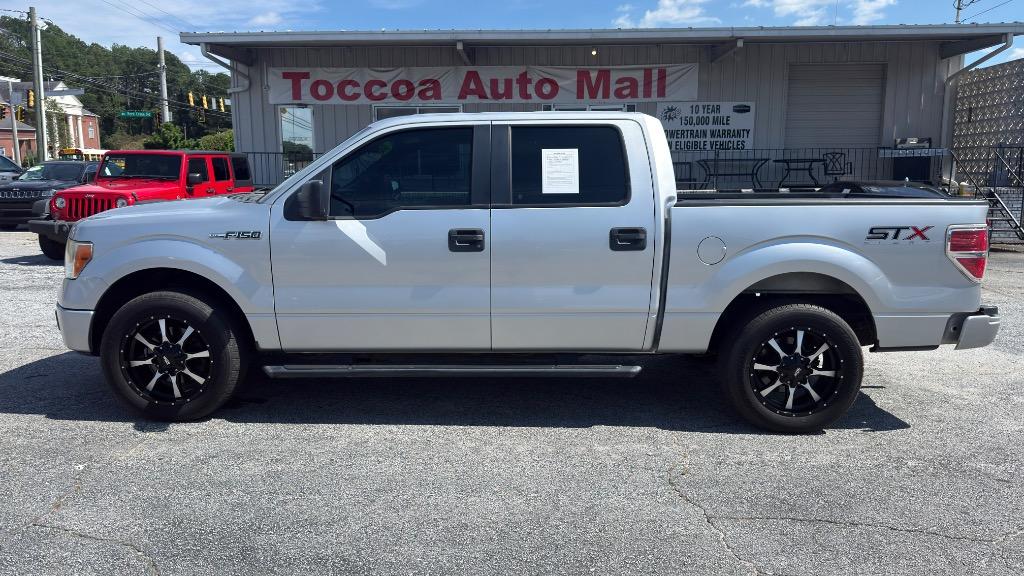Ford F-150 photo 2