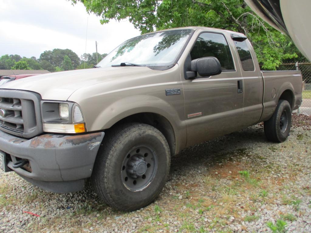 2004 Ford F-350's photo