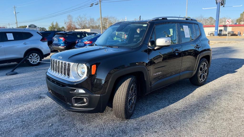 2016 Jeep Renegade Limited's photo