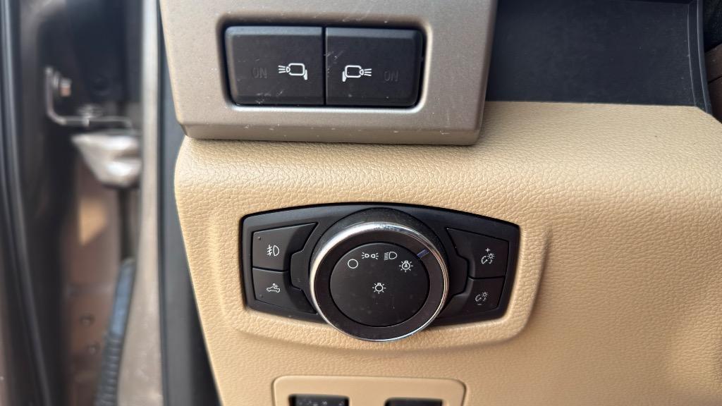 Ford F-150 photo 10