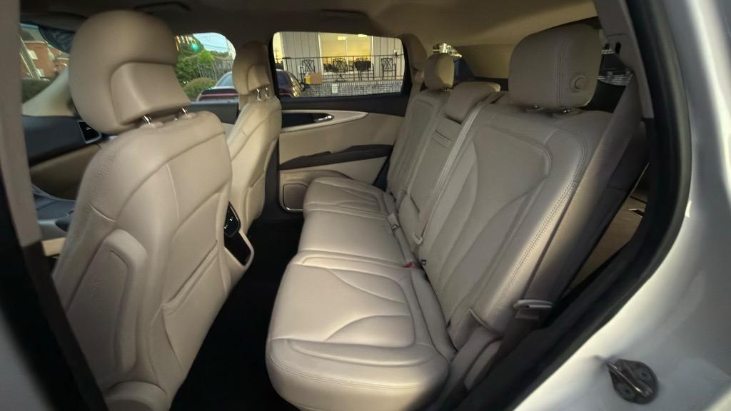 2019 Lincoln Nautilus Base - Photo 17