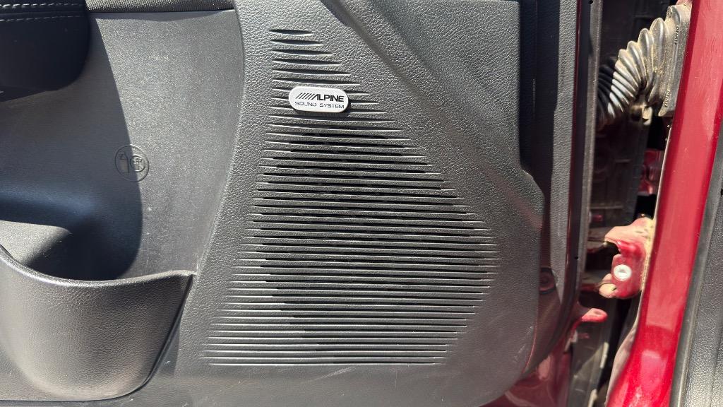 Dodge Challenger photo 11